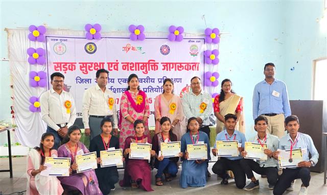 Late Ramnath Verma Government College Mopka-Nipania,District :- Balodabazar-Bhatapara Pin No.- 493118 -  जिलास्नतरीय सड़क सुरक्षा एवम् नशा मुक्ति कार्यक्रम