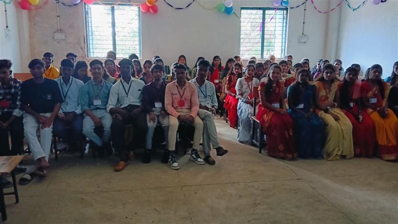 Late Ramnath Verma Government College Mopka-Nipania,District :- Balodabazar-Bhatapara Pin No.- 493118 - फ्रेशर पार्टी 